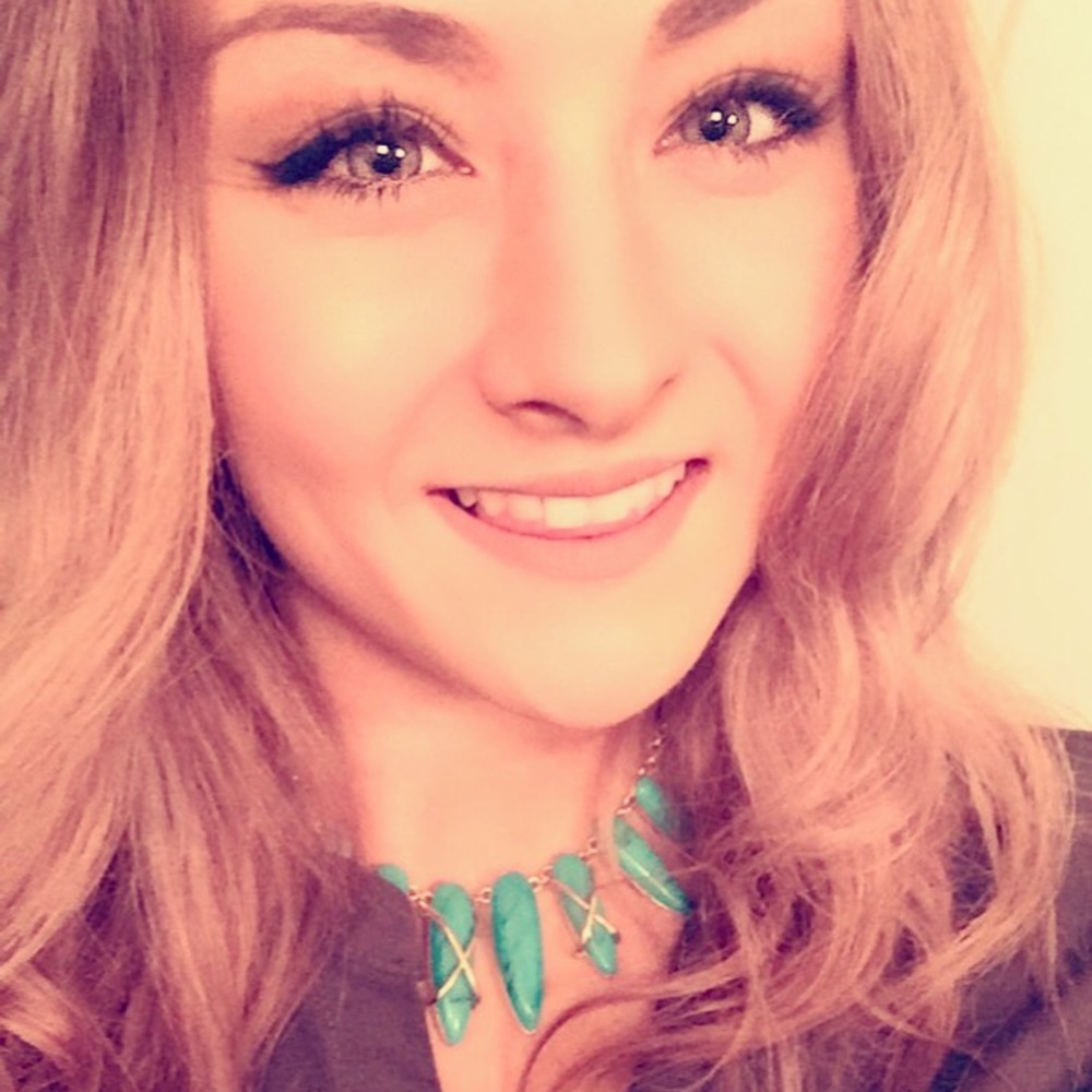 Meet your Posher, Haley